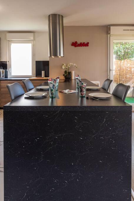 2 Bedrooms- 20' Paris - 25' Disneyland - Wifi Villiers-sur-Marne Exteriér fotografie